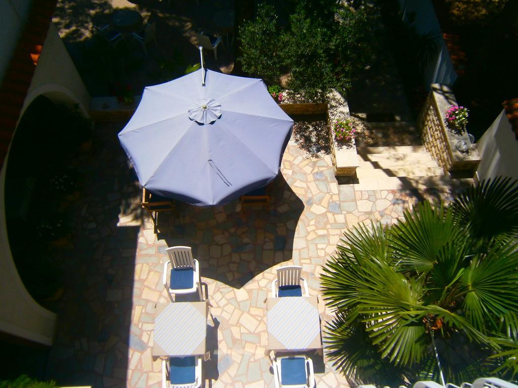 Bed & Breakfast Pansion Rade Ξενοδοχείο Pirovac Εξωτερικό φωτογραφία