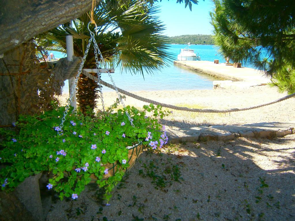 Bed & Breakfast Pansion Rade Ξενοδοχείο Pirovac Εξωτερικό φωτογραφία