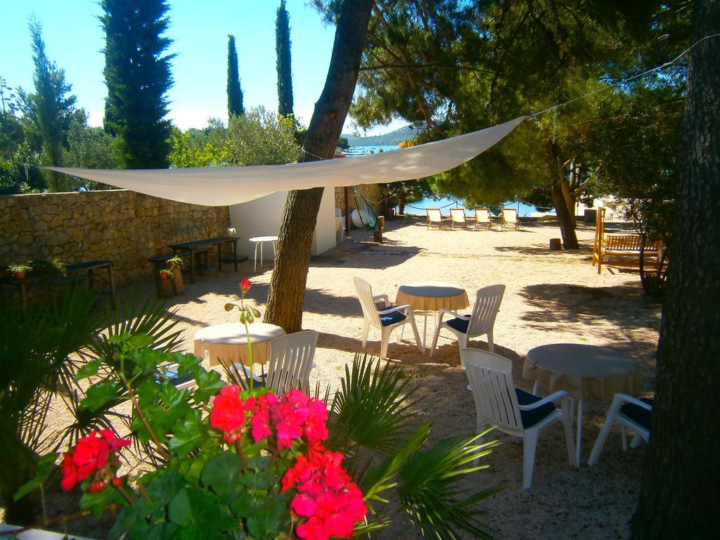 Bed & Breakfast Pansion Rade Ξενοδοχείο Pirovac Εξωτερικό φωτογραφία