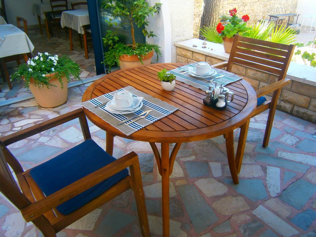 Bed & Breakfast Pansion Rade Ξενοδοχείο Pirovac Εξωτερικό φωτογραφία